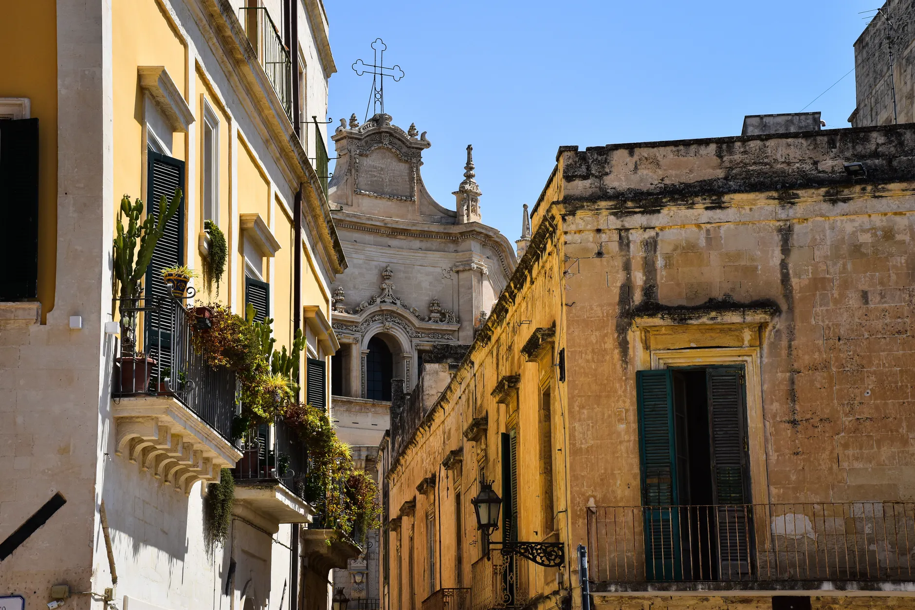 Bari ou Lecce : choisir la meilleure base dans les Pouilles CATEGORIE_WP: bari